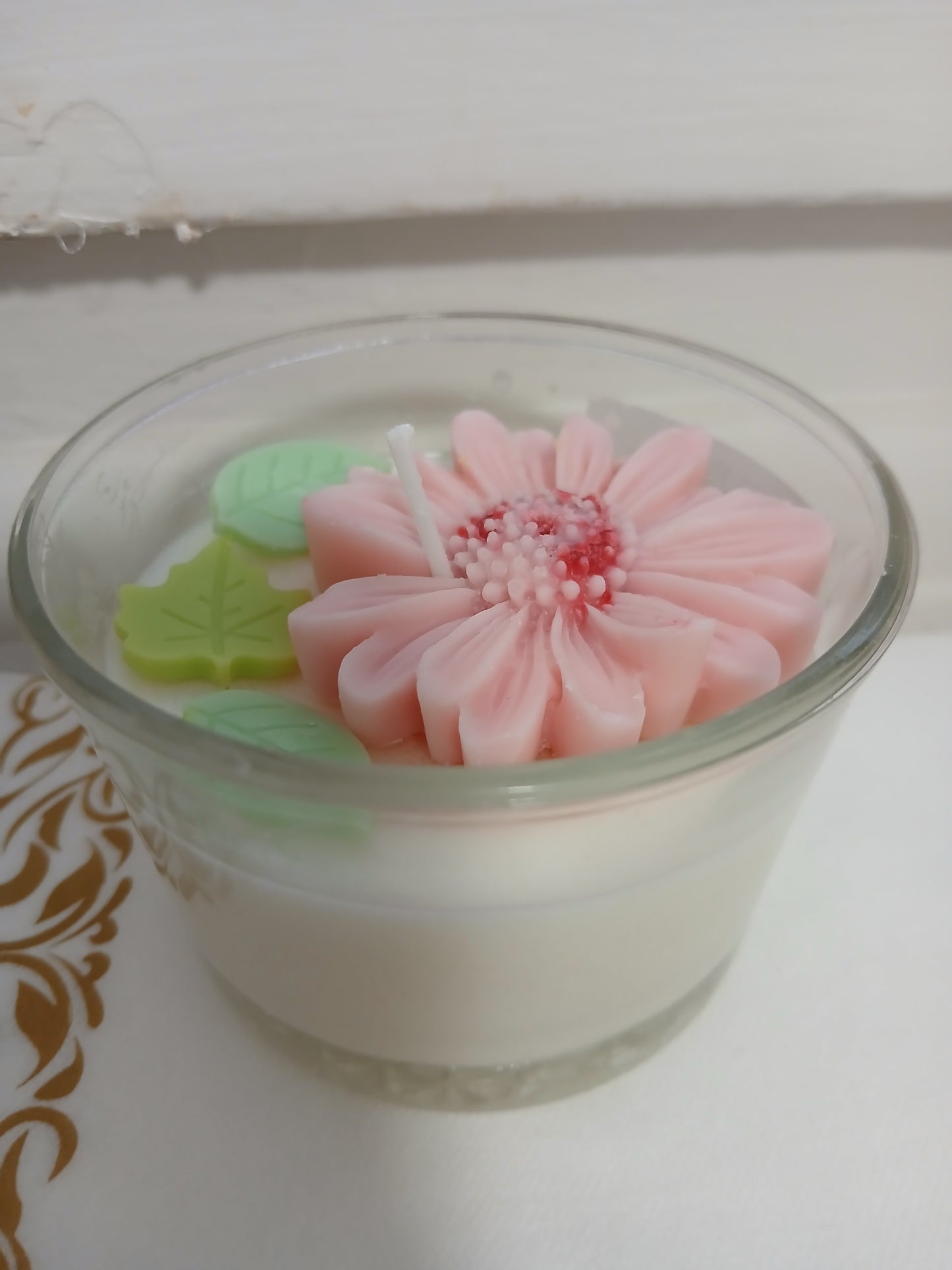 Daisy candle ..pink grape friut