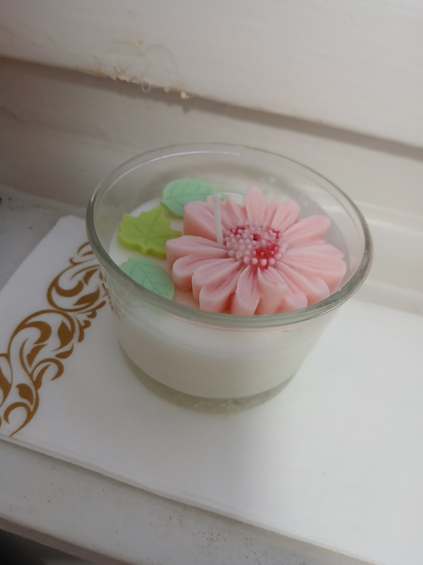 Daisy candle ..pink grape friut